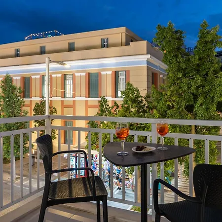 Luxury In Downtown Apartment