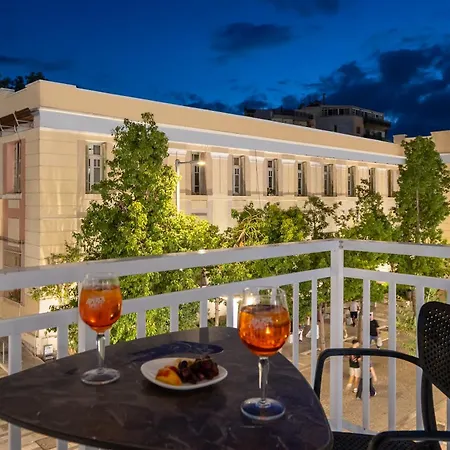Luxury In Downtown Διαμέρισμα *